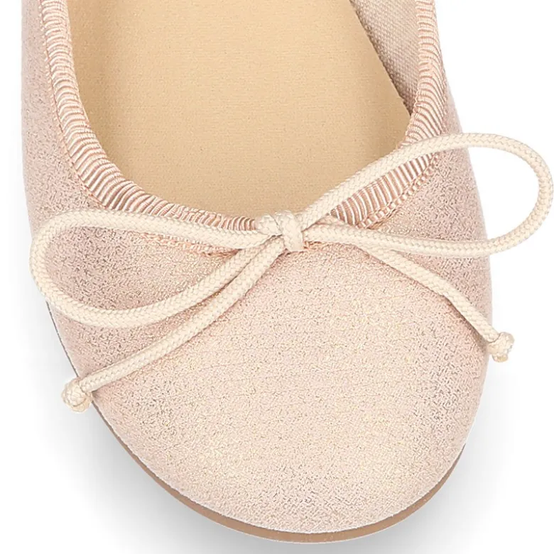 Bailarina niña con lazo ajustable en lona METALIZADA.