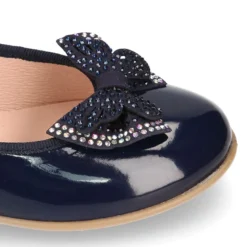 Bailarina niña con lazo con STRASS y tira elástica en CHAROL.