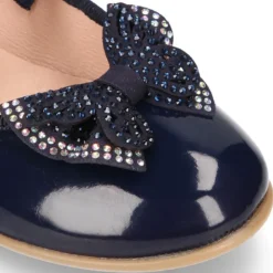 Bailarina niña con lazo con STRASS y tira elástica en CHAROL.