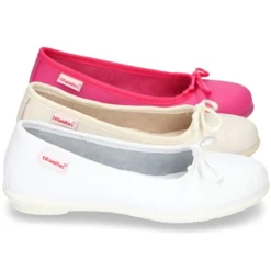 Bailarina niña piel lavable con lazo ajustable.