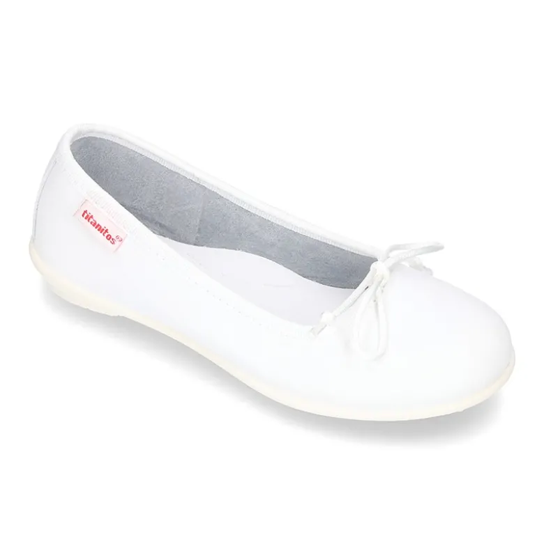 Bailarina niña piel lavable con lazo ajustable.