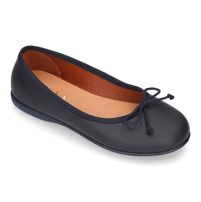 Bailarina Niña Piel Napa lavable con lazo ajustable.