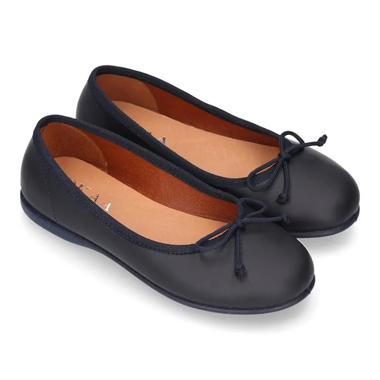 Bailarina Niña Piel Napa lavable con lazo ajustable.