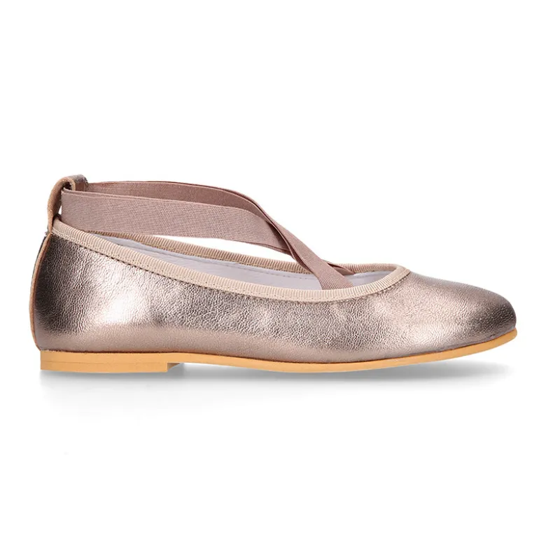 Bailarina niña tipo Ballet con cintas cruzadas elásticas en piel bronce.