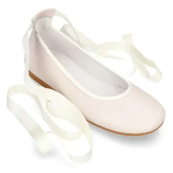 Bailarina niña tipo BALLET con cintas cruzadas en piel suave.