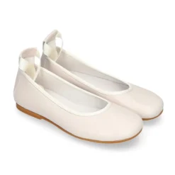 Bailarina niña tipo BALLET con cintas cruzadas en piel suave.
