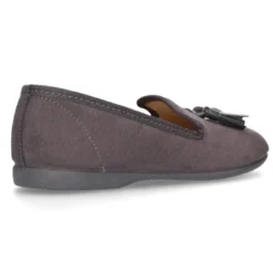 Bailarina tipo Slipper en Serratex con borlas.