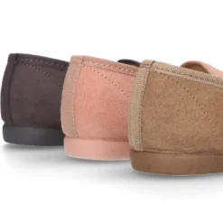 Bailarina tipo Slipper en Serratex con borlas.