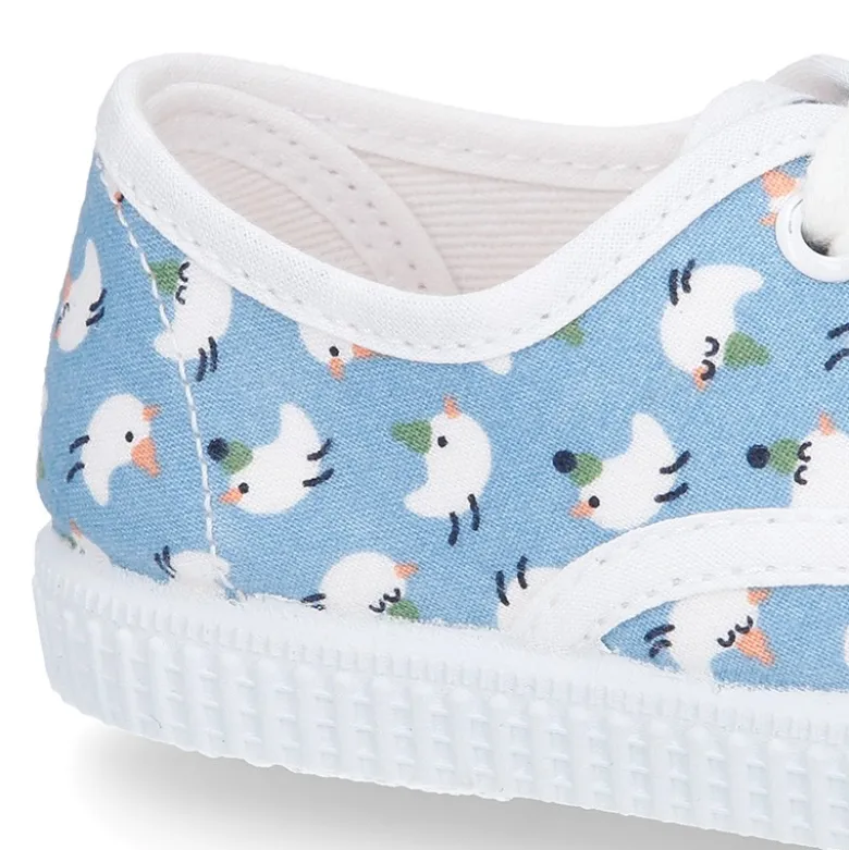 Bamba con cordones en lona con estampado POLLITOS.