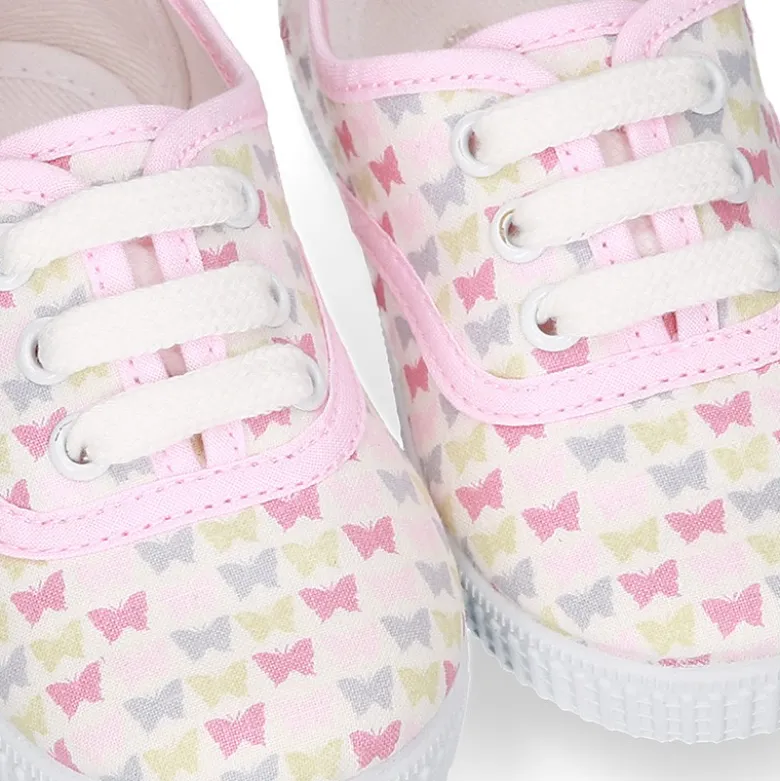 Bamba niña con cordones en lona con estampado MARIPOSAS.