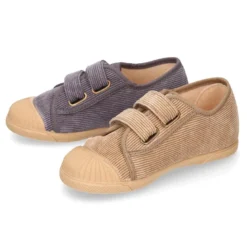 Bamba niños tipo zapatilla sin cordones y puntera en PANA.