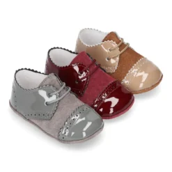 Blucher bebé combinado en piel charol con serraje.