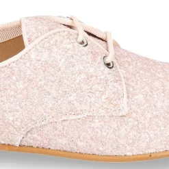 Blucher clásico estilizado con cordones en GLITTER NUDE.