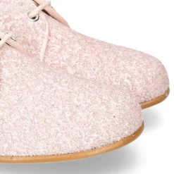 Blucher clásico estilizado con cordones en GLITTER NUDE.