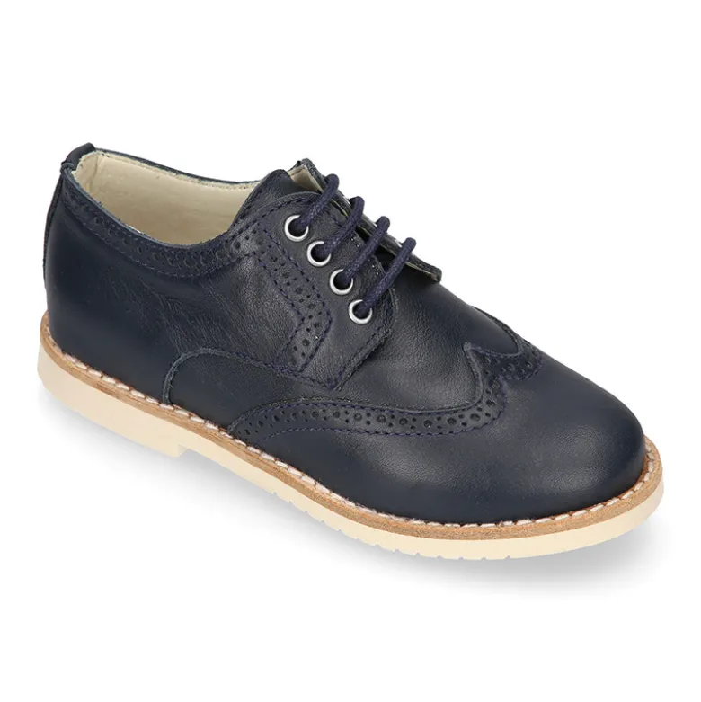 Blucher niño ceremonia con cordones en piel napa marino.