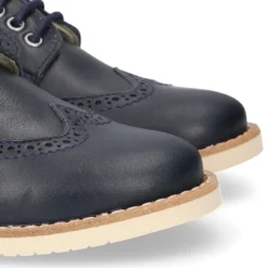 Blucher niño ceremonia con cordones en piel napa marino.