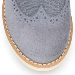 Blucher niño ceremonia con cordones en piel serraje con lino.