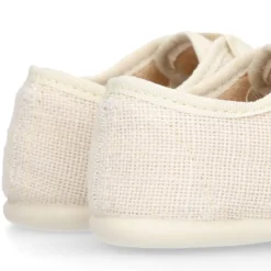 Blucher niño ceremonia en lona lino en color beige.