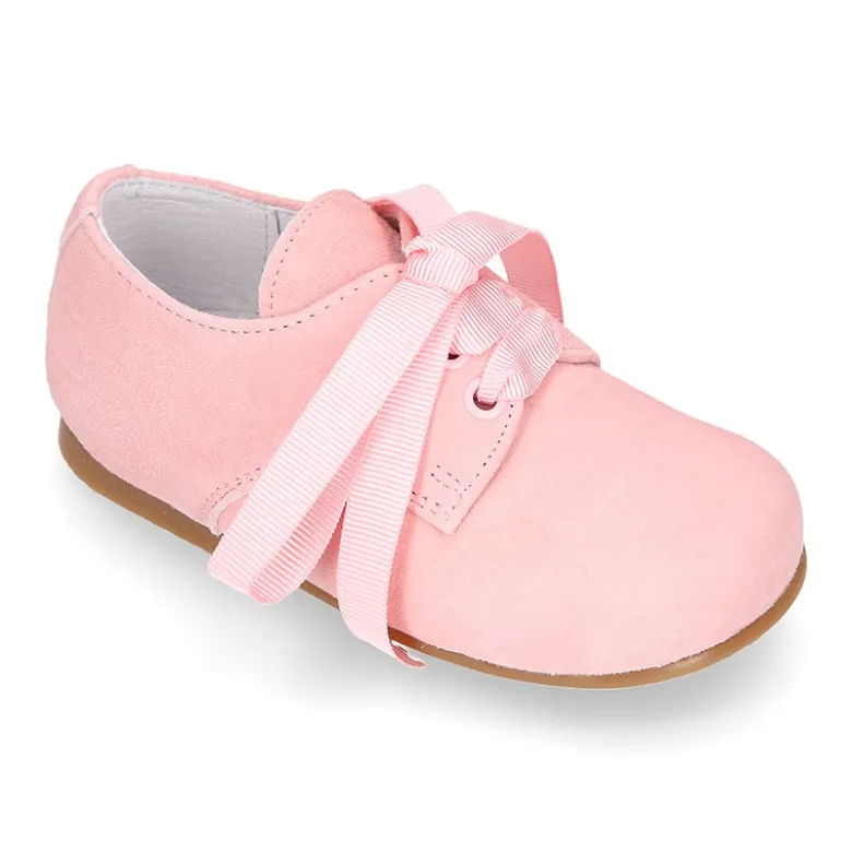 Blucher niño clásico con lazos en piel ante en colores de MODA.