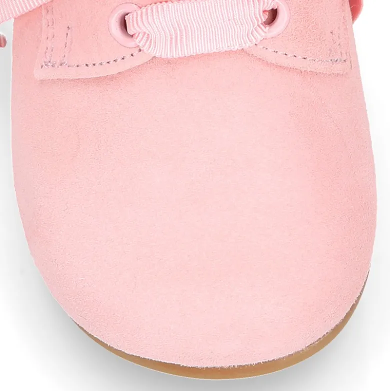 Blucher niño clásico con lazos en piel ante en colores de MODA.