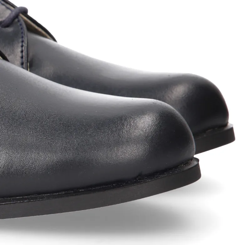Blucher niño colegial en piel napa azul marino.