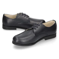 Blucher niño colegial en piel napa azul marino.