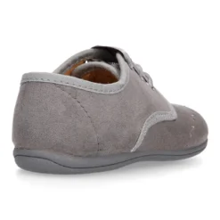 Blucher niños con cordones con lazos y picados en Serratex.