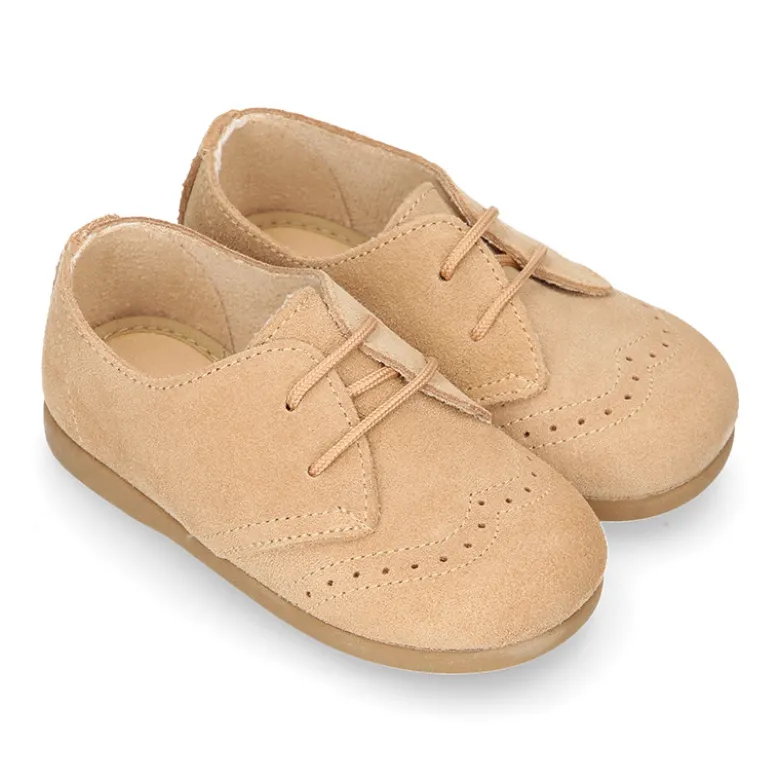 Blucher niños con cordones y picados en piel Serraje.