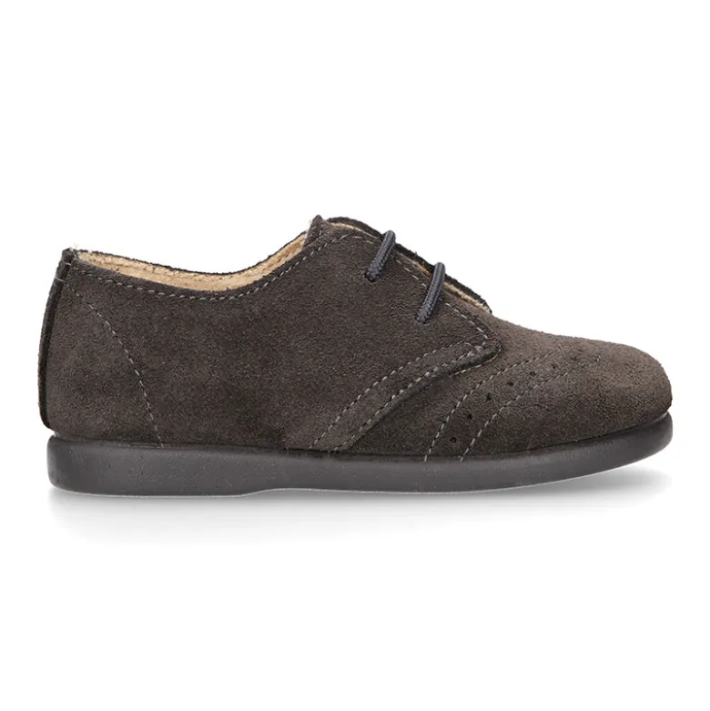 Blucher niños con cordones y picados en piel Serraje.