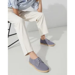 Blucher niños tipo alpargata con cordones en piel serraje.