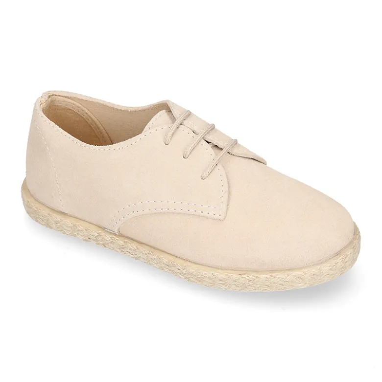 Blucher niños tipo alpargata con cordones en piel serraje.