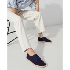 Blucher niños tipo alpargata con cordones en piel serraje.