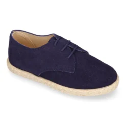 Blucher niños tipo alpargata con cordones en piel serraje.