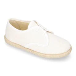 Blucher niños tipo alpargata con cordones en lino blanco.