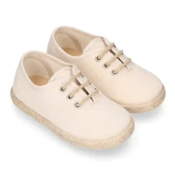 Blucher niño tipo alpargata con cordones en lona vestir.