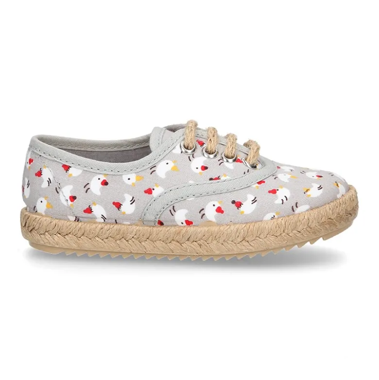 Blucher niño tipo alpargata en lona estampado POLLITOS.