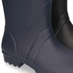Bota agua alta mate en con hebilla en tallas grandes.