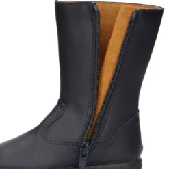 Bota caña alta con corazón y cremallera en piel lavable.