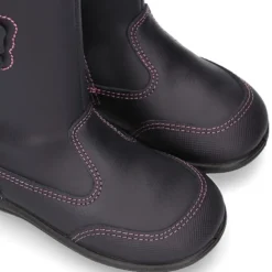 Bota caña alta con MARIPOSA, cremallera y puntera reforzada en piel lavable.