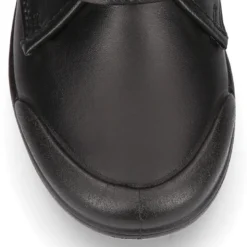Bota colegial niño OKAA sin cordones y puntera reforzada en piel lavable.