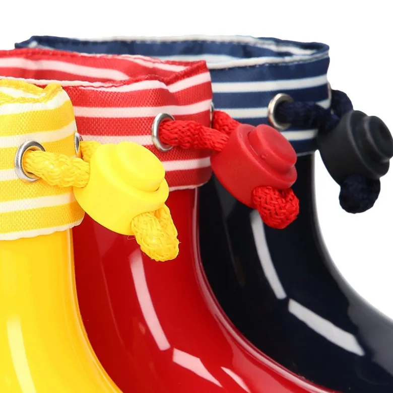 Bota de agua niños BIMBI NAVY con cuello a rayas.