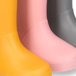 Bota de agua niños SPLASH MC colores sólidos con hebilla lateral.