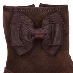 Bota niña con LAZO MARIPOSA en piel serraje.