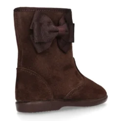 Bota niña con LAZO MARIPOSA en piel serraje.