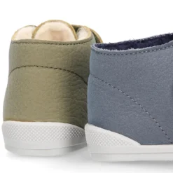 Bota niños Blanditos by Crio´s Sansa sin cordones en piel con borreguito