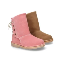 Bota niños con cordones y forro de borrego en piel serraje.