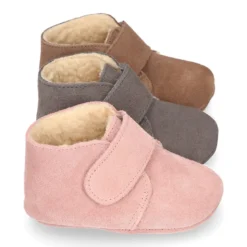 Bota Safari bebé sin cordones en piel serraje con forro Borreguillo.