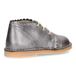 Bota Safari niña con cordones y ondas en piel METALIZADA.
