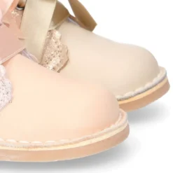 Bota Safari niñas con cordones seda y ondas en piel combinada.