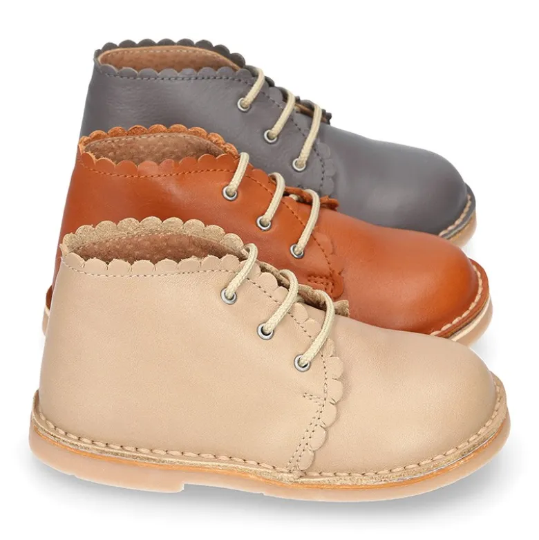 Bota Safari niños con cordones y ondas en piel EXTRA SUAVE.